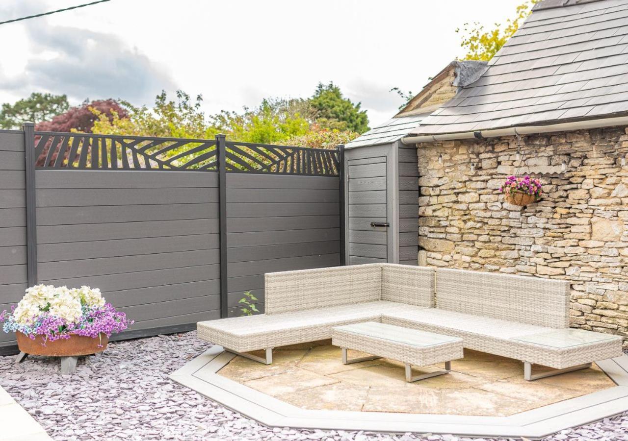 Maple Rose - 2 Bed With Garden In Minchinhampton! 빌라 외부 사진