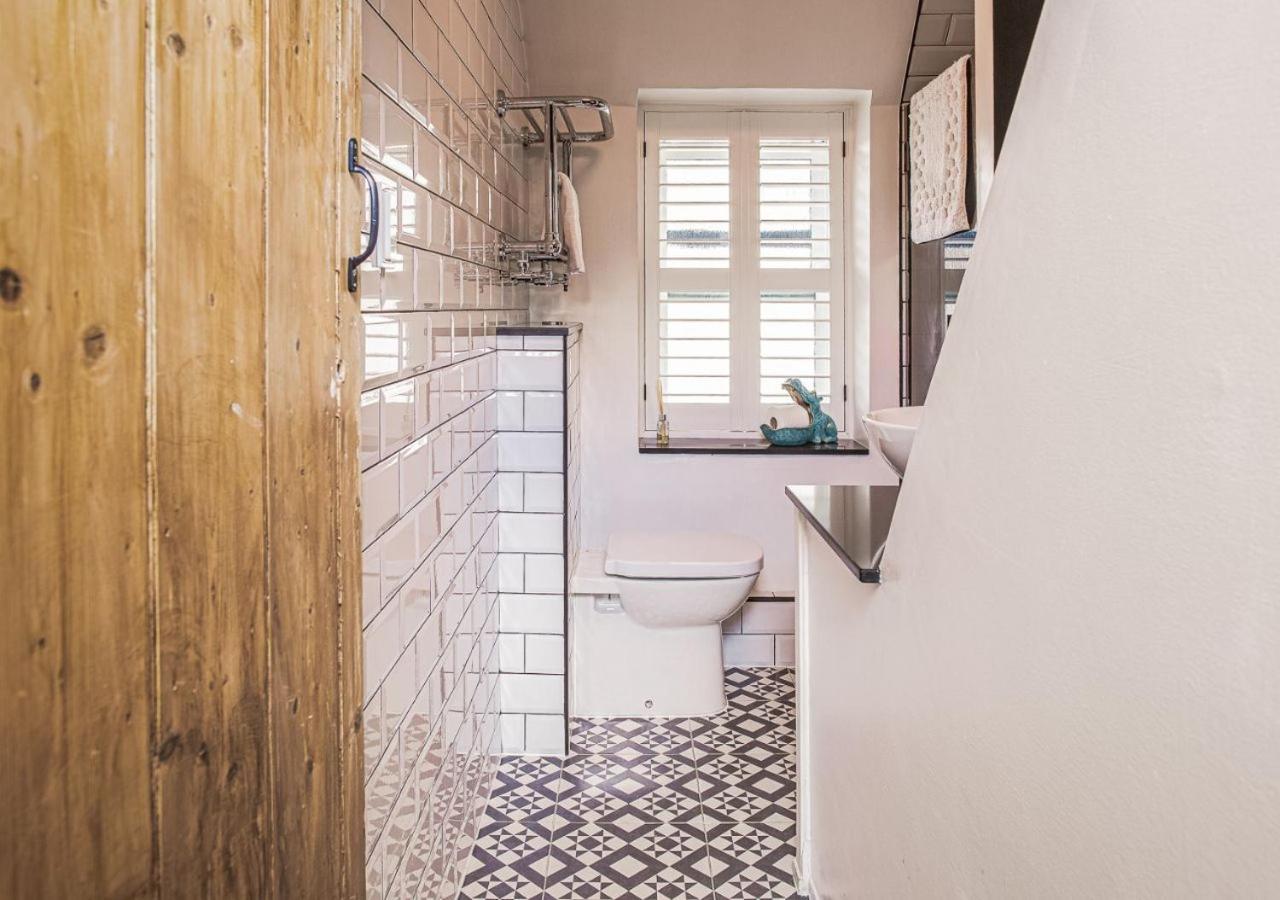 Maple Rose - 2 Bed With Garden In Minchinhampton! 빌라 외부 사진
