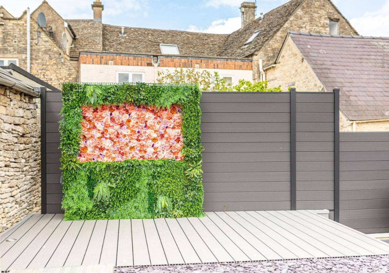 Maple Rose - 2 Bed With Garden In Minchinhampton! 빌라 외부 사진
