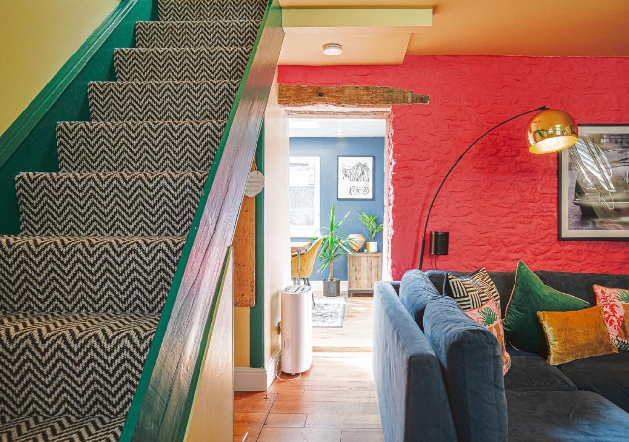 Maple Rose - 2 Bed With Garden In Minchinhampton! 빌라 외부 사진