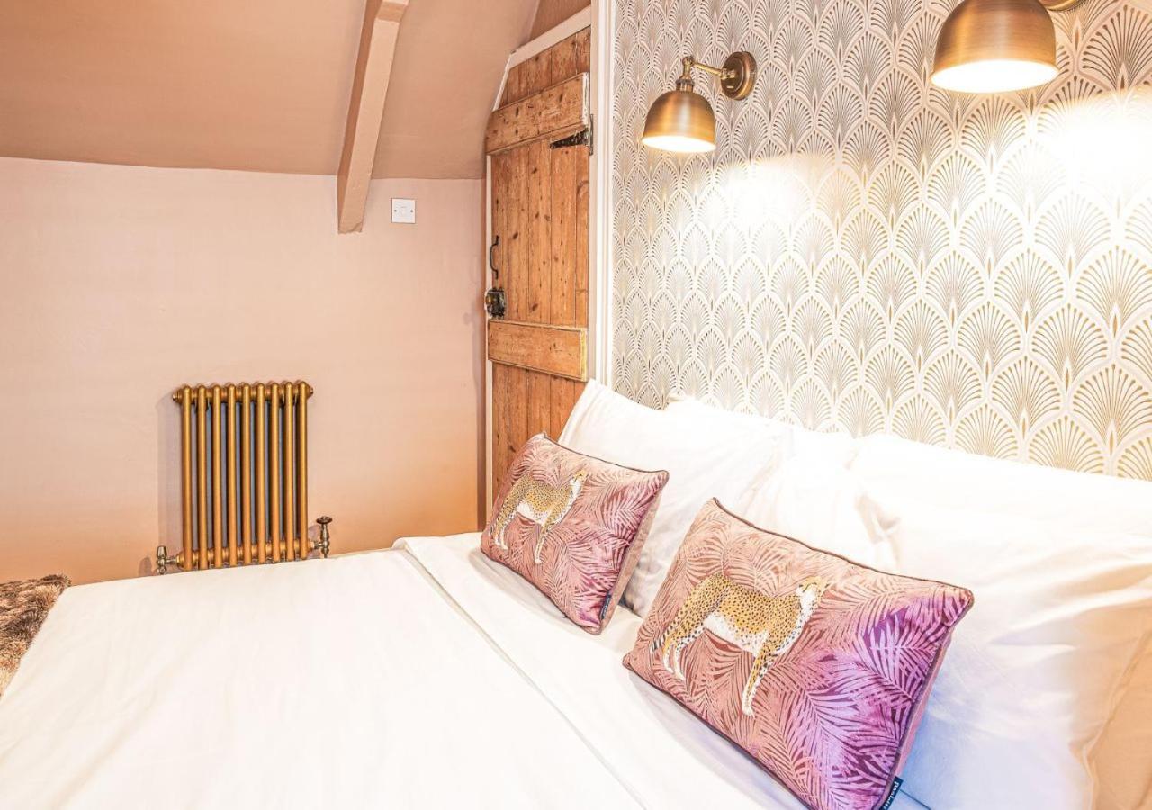 Maple Rose - 2 Bed With Garden In Minchinhampton! 빌라 외부 사진